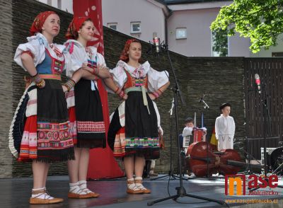 Obrazem: Mezinárodní folklorní festival v Eurocentru