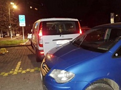 Stojím tak schválně a je to správně, řekl řidič