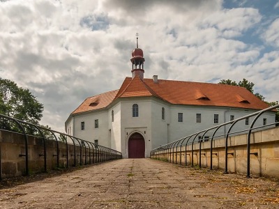 Zámek Vartenberk vstává z popela. Obnoví tam sklepy