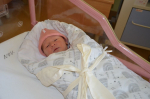 První miminko roku 2023 v jablonecké porodnici s rodiči i hosty