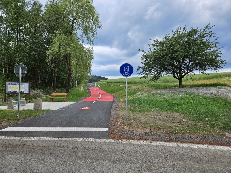 Otevření dalšího úseku cyklostezce sv. Zdislavy<br />Autor: Archiv KÚ Libereckého kraje