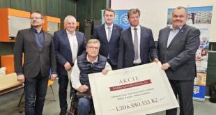 Vlastníci Krajské nemocnice převzali nové akcie sjednoceného subjektu