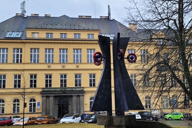 Budova SUPŠ na Horním náměstí