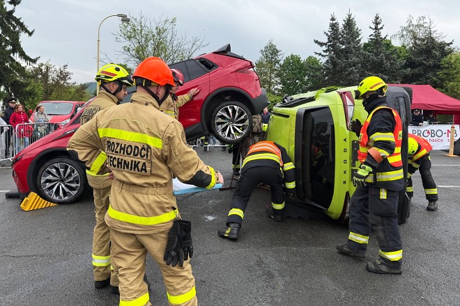 Krajské kolo soutěže ve vyprošťování u dopravních nehod