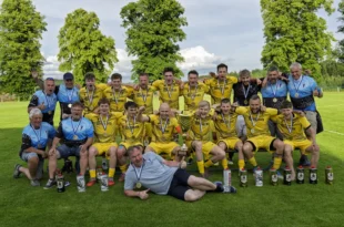 V posledním zápase sezony podlehla Zásada Sokolu Ruprechtice 2:3. Po závěrečném hvizdu zásadští fotbalisté spolu se svými fanoušky oslavili skvělou sezonu.