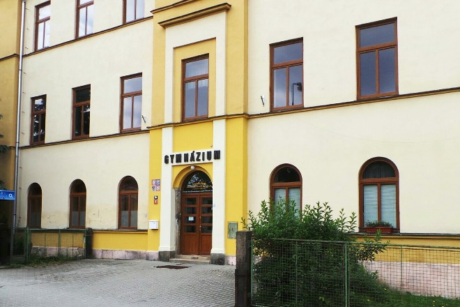Gymnázium U Balvanu